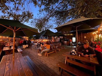 Lefty's Bar & Grill