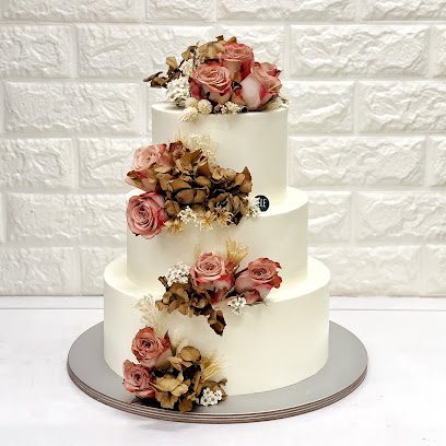 LรLE Bakery