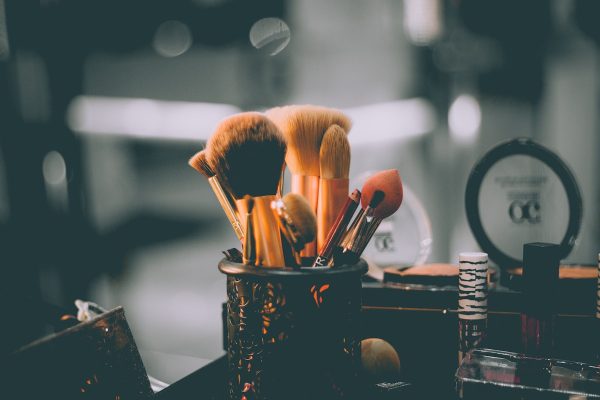 Noir The Salon - DLF Emporio